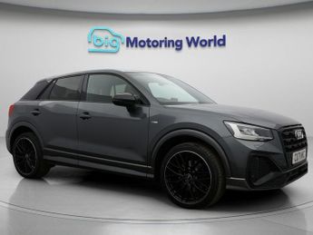 Audi Q2 TFSI BLACK EDITION