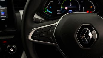 Renault Clio TECHNO E-TECH