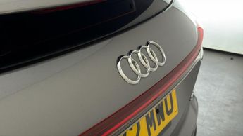 Audi Q4 e-tron SPORTBACK S LINE