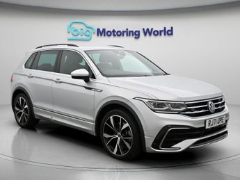 Volkswagen Tiguan R-LINE TSI 4MOTION DSG