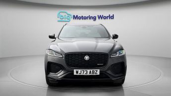 Jaguar F-PACE R-DYNAMIC SE BLACK