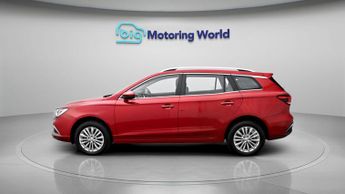 MG MG5 EXCLUSIVE
