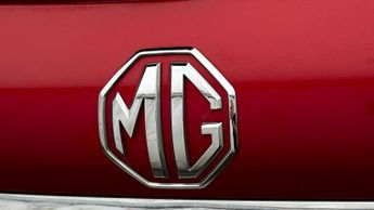 MG MG5 EXCLUSIVE