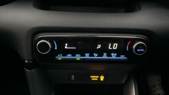 Toyota Yaris ICON