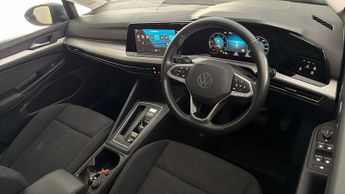 Volkswagen Golf LIFE TDI DSG