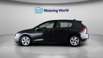 Volkswagen Golf LIFE TDI DSG