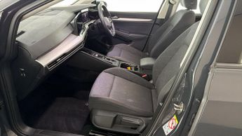 Volkswagen Golf LIFE TDI DSG