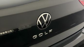 Volkswagen Golf LIFE TDI DSG