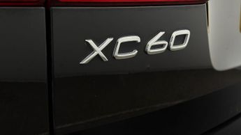 Volvo XC60 RECHARGE T6 PLUS AWD