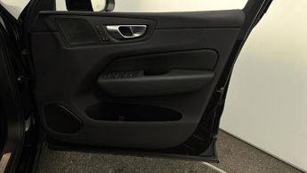 Volvo XC60 RECHARGE T6 PLUS AWD