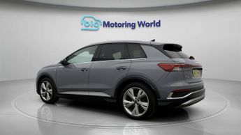 Audi Q4 e-tron S LINE