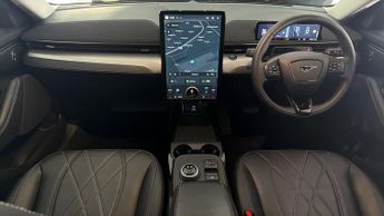 Ford Mustang Mach-E SELECT