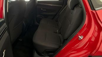 Hyundai TUCSON T-GDI SE CONNECT DCT