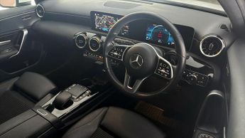 Mercedes-Benz A Class A 200 D SPORT EXECUTIVE