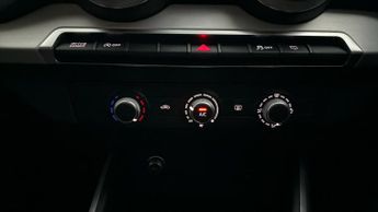 Audi Q2 TFSI S LINE