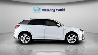 Audi Q2 TFSI S LINE