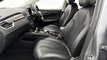 MG MG5 EXCLUSIVE