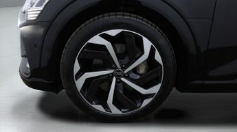 Audi e-tron QUATTRO BLACK EDITION