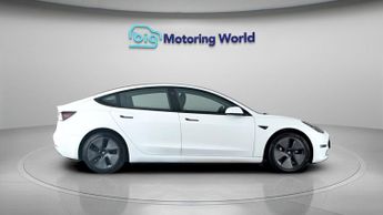Tesla Model 3 LONG RANGE