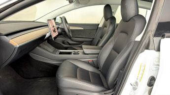 Tesla Model 3 LONG RANGE
