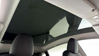 Tesla Model Y BASE