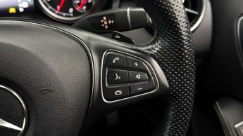 Mercedes-Benz GLA GLA 180 URBAN EDITION