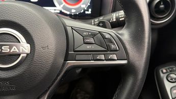 Nissan Juke DIG-T N-CONNECTA DCT