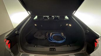 Ford Mustang Mach-E SELECT