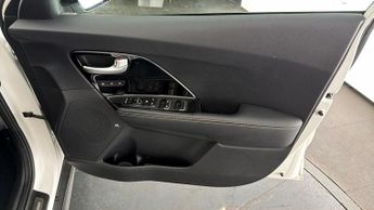 Kia Niro 4 PLUS