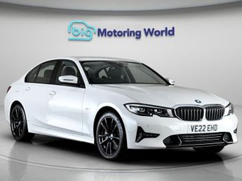 BMW 3 Series 330E SPORT PRO