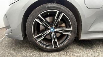 BMW 3 Series 330E M SPORT