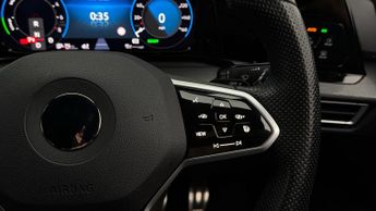 Volkswagen Golf GTE DSG