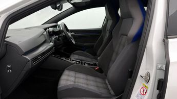 Volkswagen Golf GTE DSG