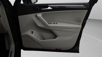 Volkswagen Tiguan ELEGANCE TSI DSG