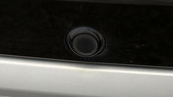 Land Rover Discovery Sport R-DYNAMIC SE