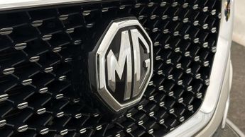 MG MG HS EXCLUSIVE DCT