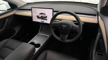 Tesla Model Y LONG RANGE AWD