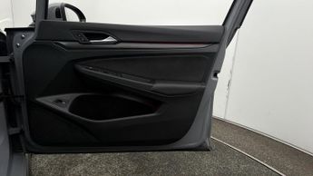 Volkswagen Golf GTE DSG