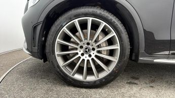 Mercedes-Benz GLC GLC 220 D 4MATIC AMG LINE PREMIUM