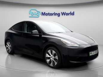 Tesla Model Y BASE