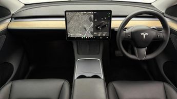 Tesla Model Y BASE