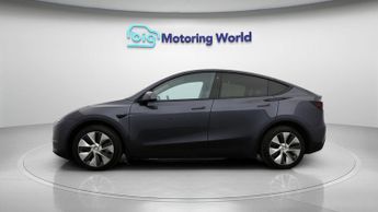 Tesla Model Y LONG RANGE AWD