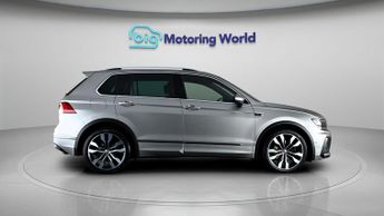 Volkswagen Tiguan R-LINE TECH TSI 4MOTION DSG
