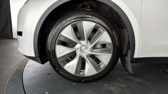 Tesla Model Y BASE