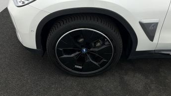 BMW iX3 PREMIER EDITION