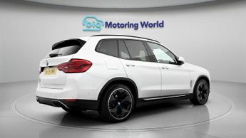 BMW iX3 PREMIER EDITION