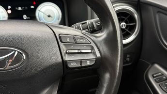 Hyundai KONA PREMIUM