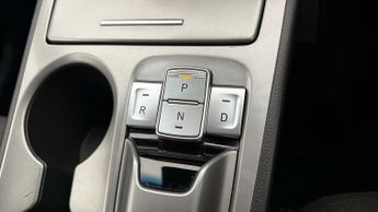 Hyundai KONA PREMIUM