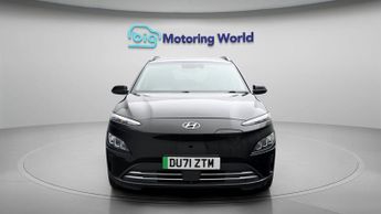 Hyundai KONA PREMIUM