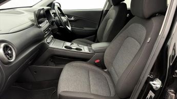 Hyundai KONA PREMIUM